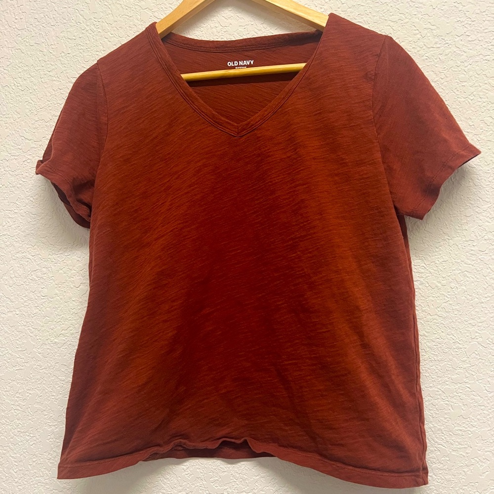 *Old Navy Everywear Burnt Orange V-Neck T Shirt M
